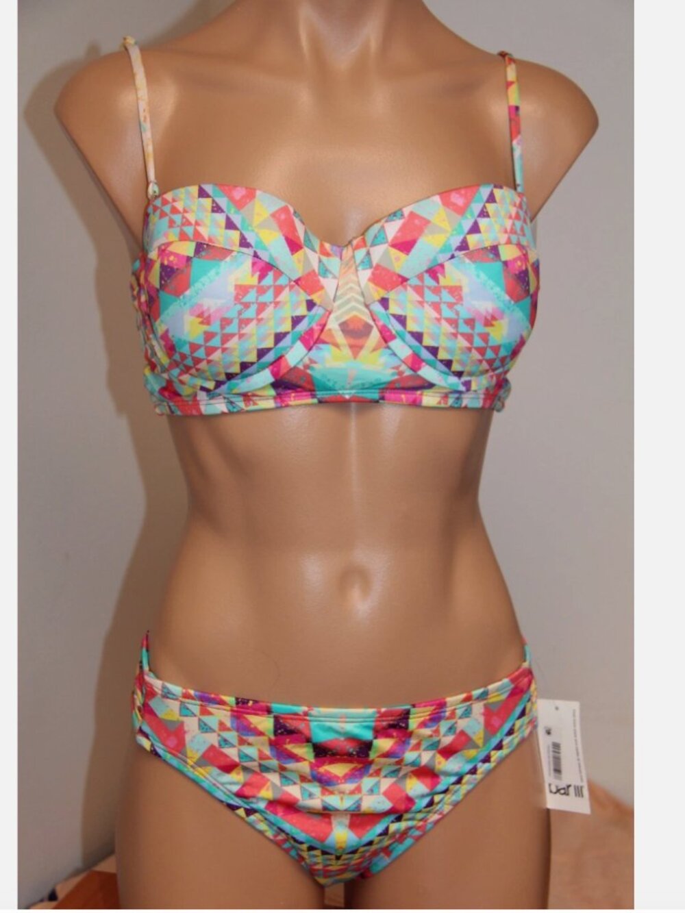 NWT Bar III Swimsuit Bikini 2 piece Set Size L U wire Tab side